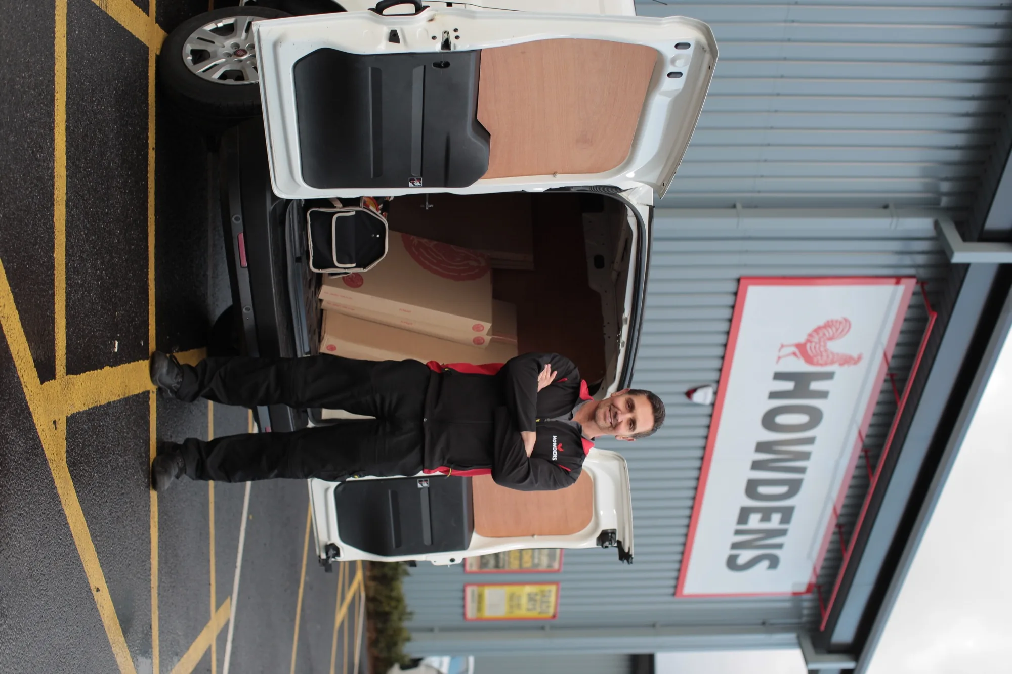 HOWDENS_BUILDER-SHOOT33576